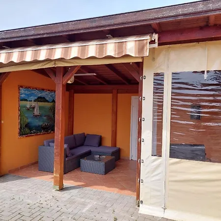 Schoenes Mit Pool In Ruhiger Lage Holiday home Balatonszentgyorgy