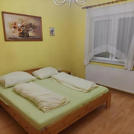 Holiday home Schoenes Mit Pool In Ruhiger Lage *